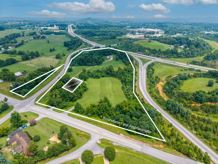 Property Photo: 190 Crabtree Lane KY 42503
