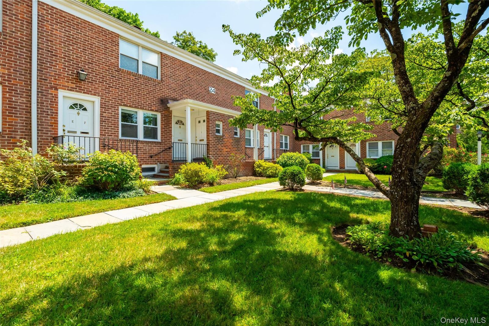 Property Photo: 24 Wappanocca Avenue I NY 10580