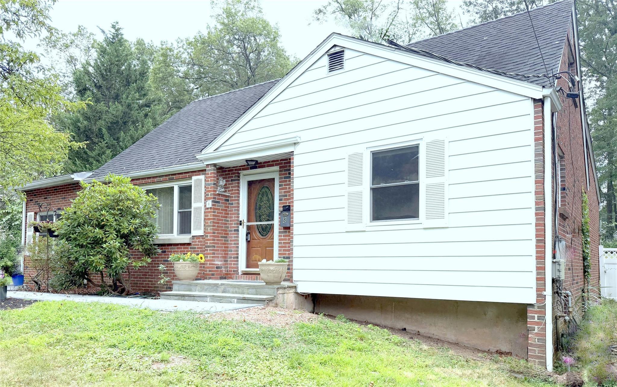 Property Photo: 8 Windmill Lane NY 10956
