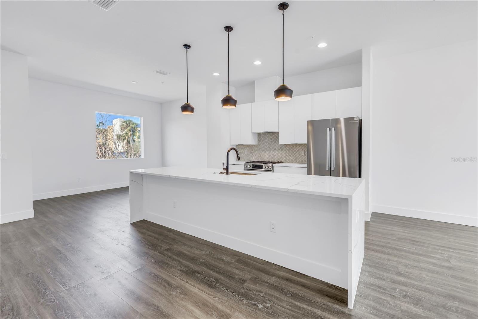 Property Photo: 556 Dr Martin Luther King Jr Street S FL 33701