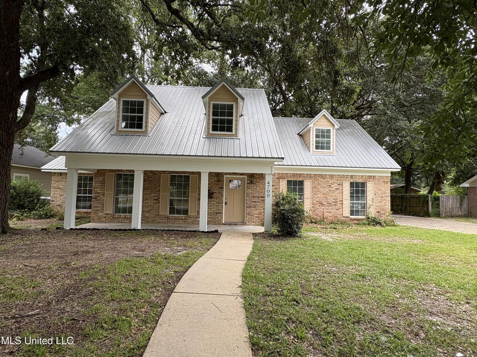 Property Photo:  4700 Sawmill Road  MS 39563 