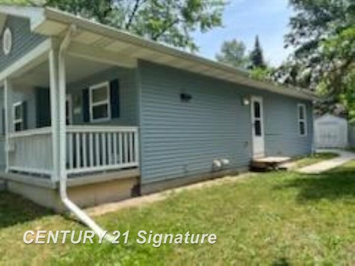 Property Photo: 1602 S Harrison Street MI 48602
