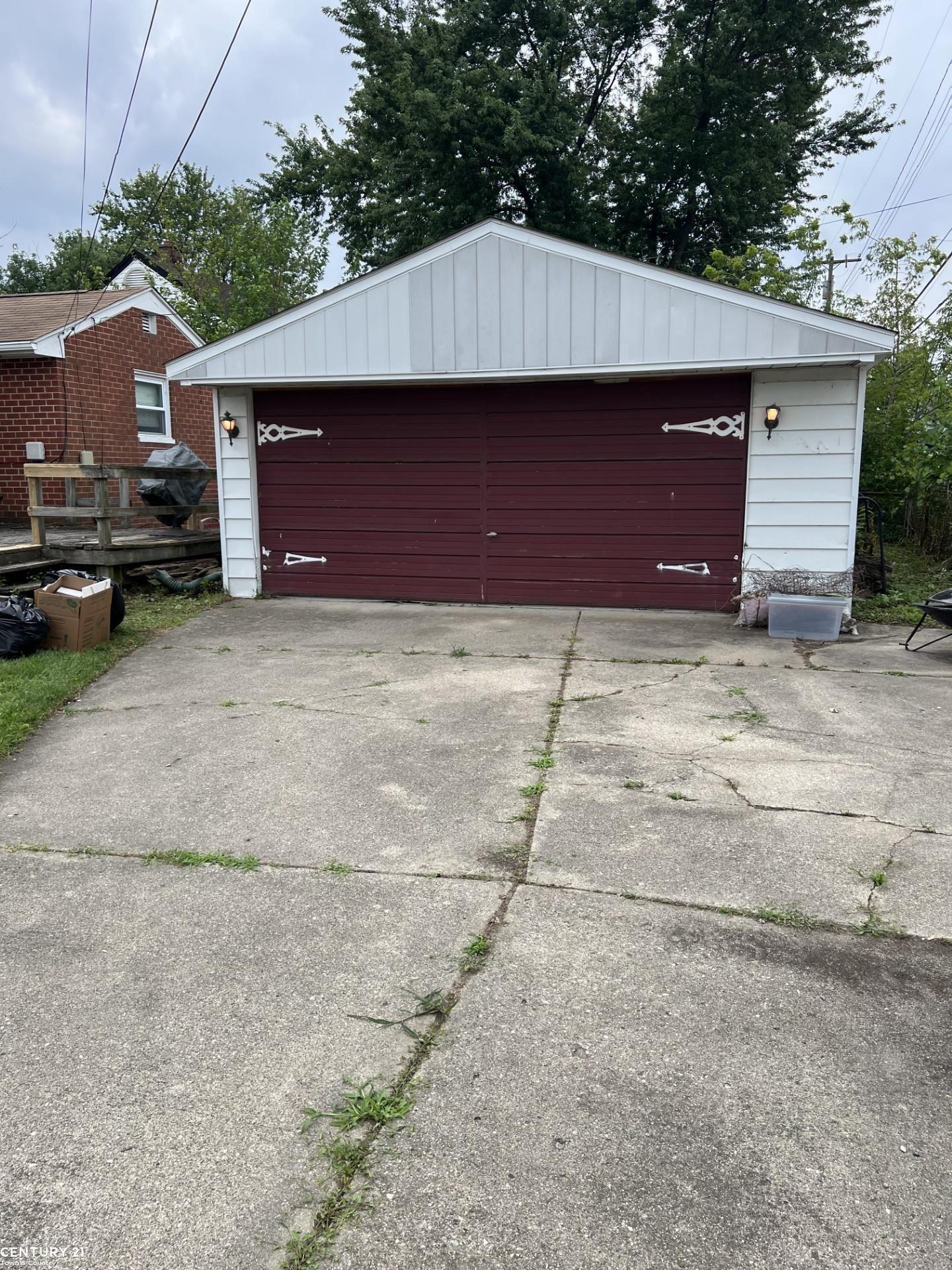 Property Photo: 19351 Eastland Street MI 48066