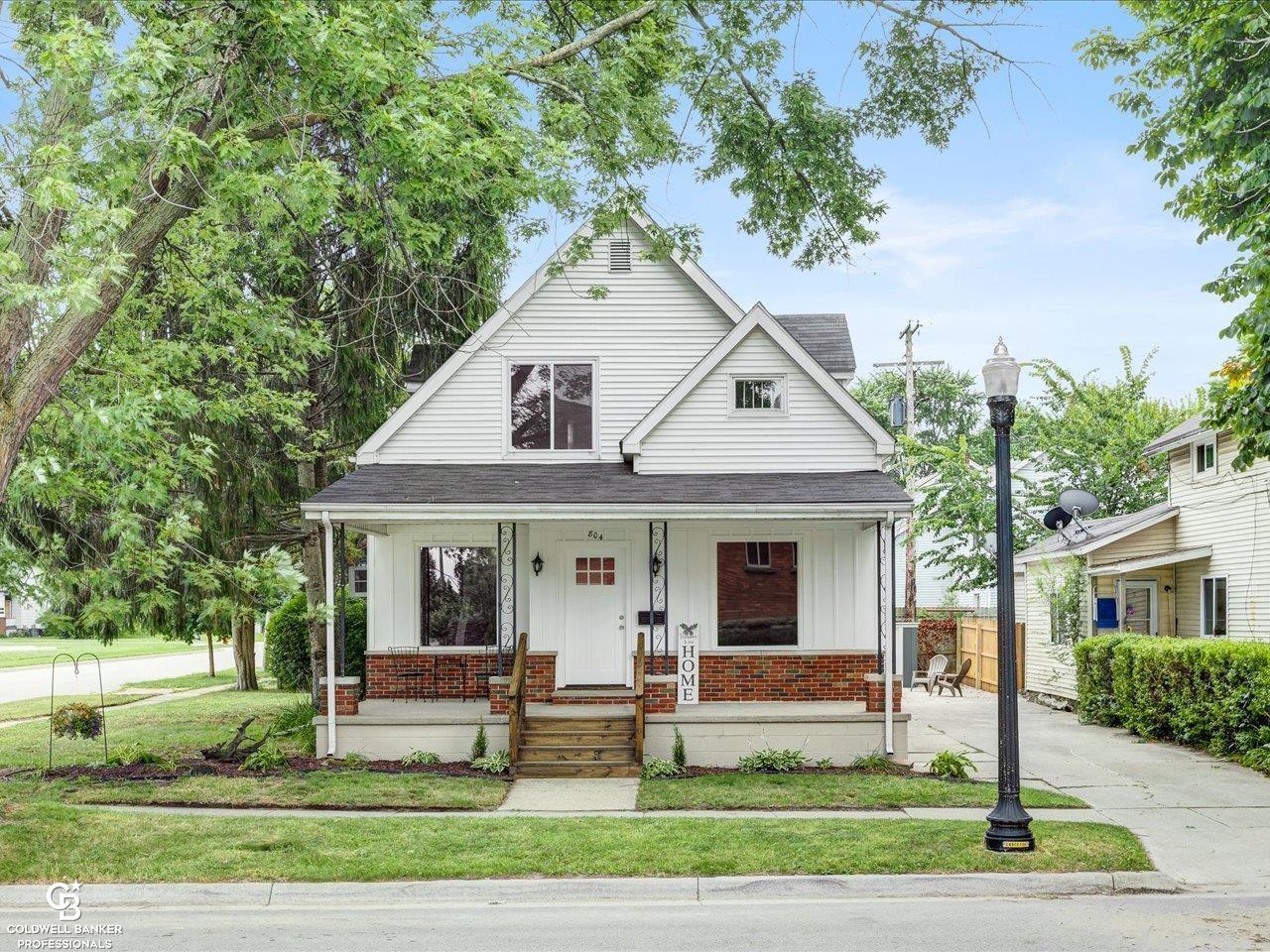 Property Photo: 804 Wall Street MI 48060