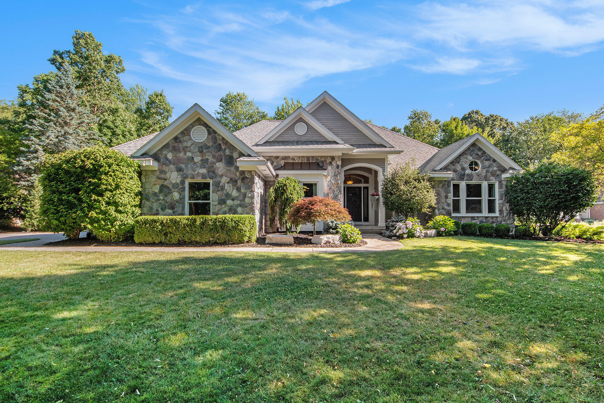 Property Photo:  2561 Hunter Green Court SE  MI 49546 