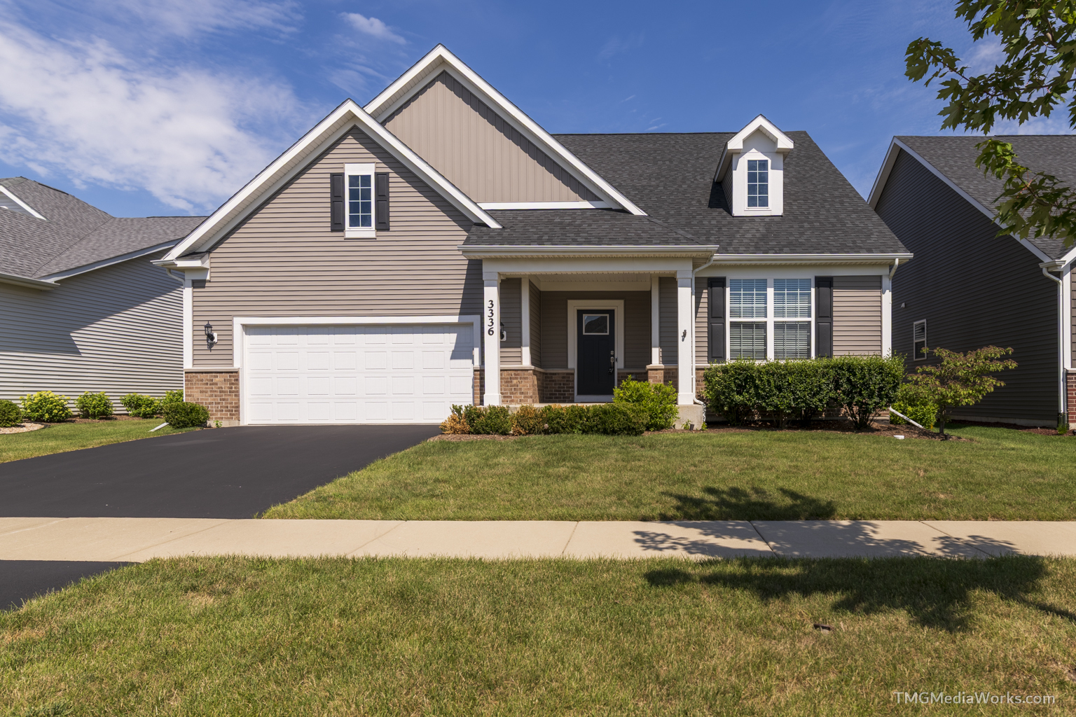Property Photo: 3336 Empress Drive IL 60564