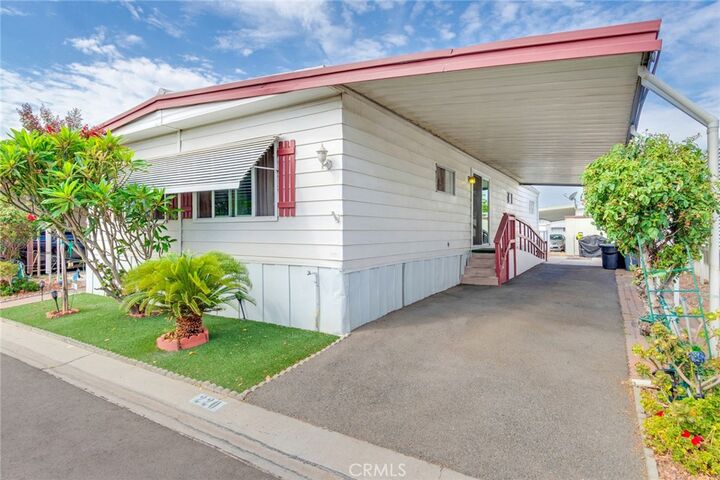 Property Photo: 4000 Pierce Street 220 CA 92505