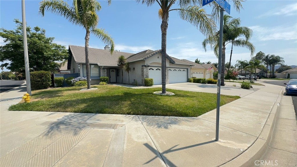 Property Photo: 41146 Lorient Court CA 92562