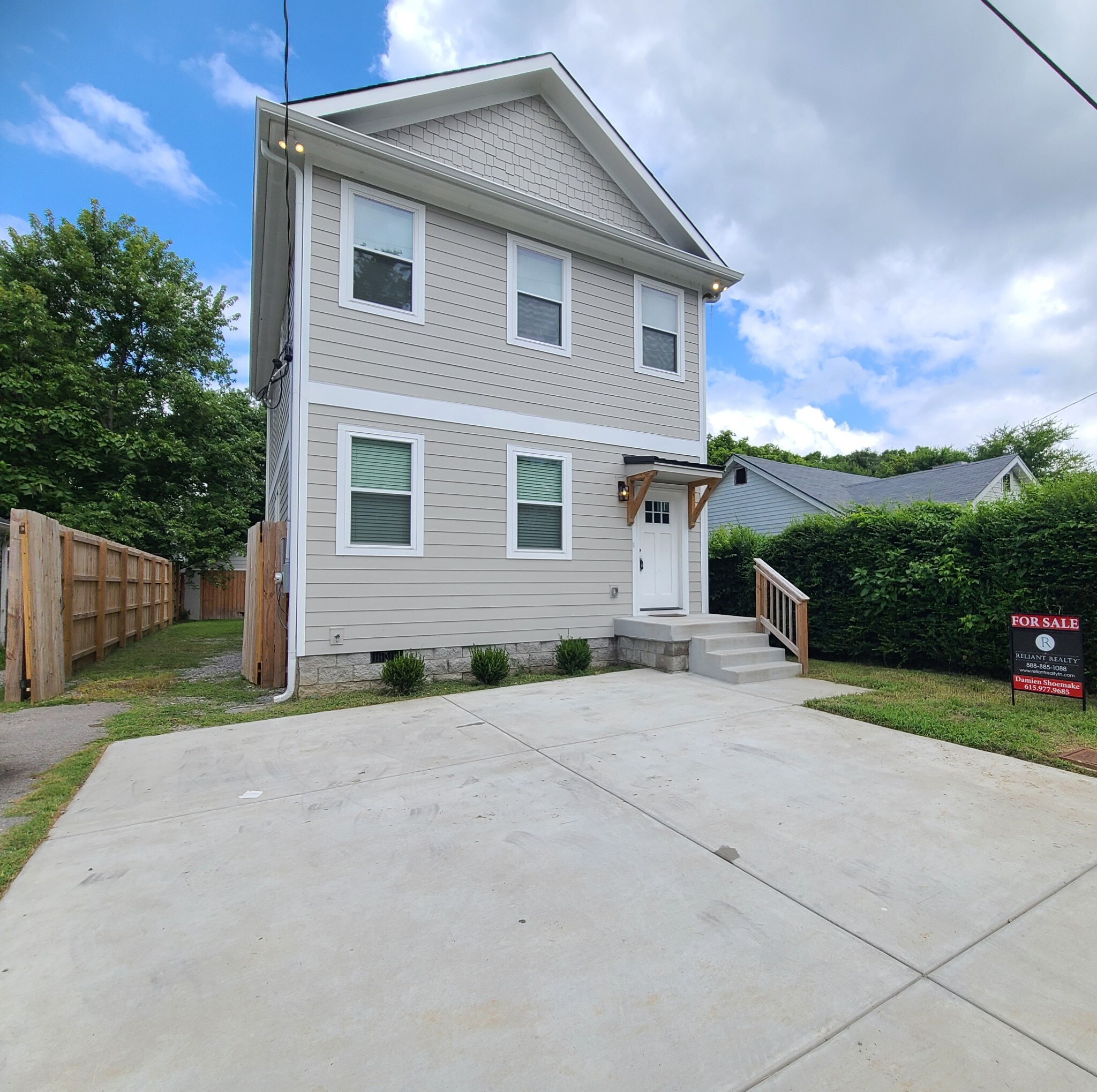 Property Photo:  209 30th St  TN 37138 