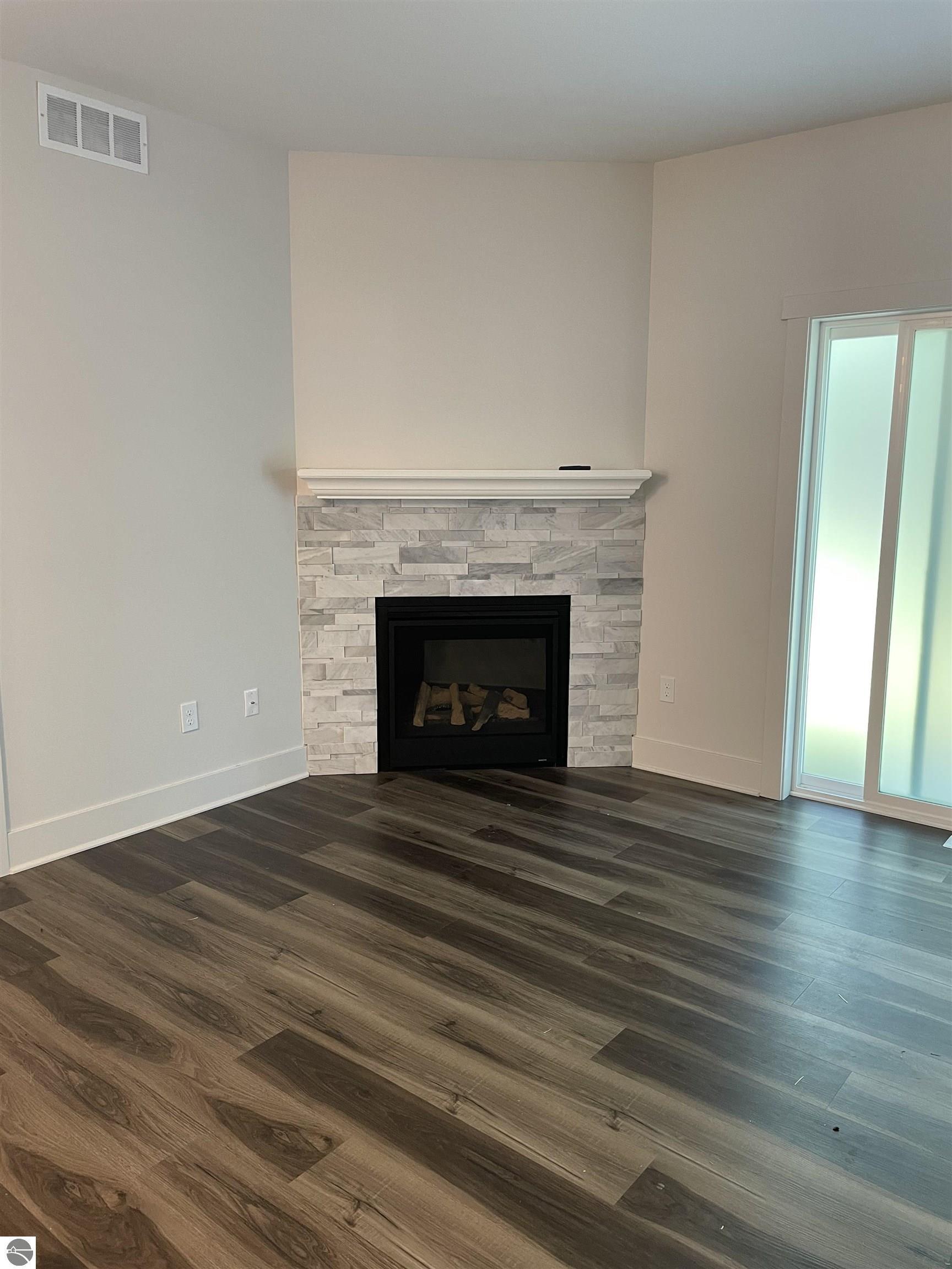 Property Photo:  1548 Simsbury Street  MI 49686-2128 
