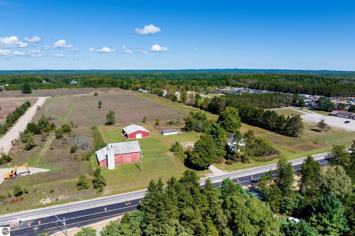 Property Photo:  20682 Honor Highway  MI 49643 