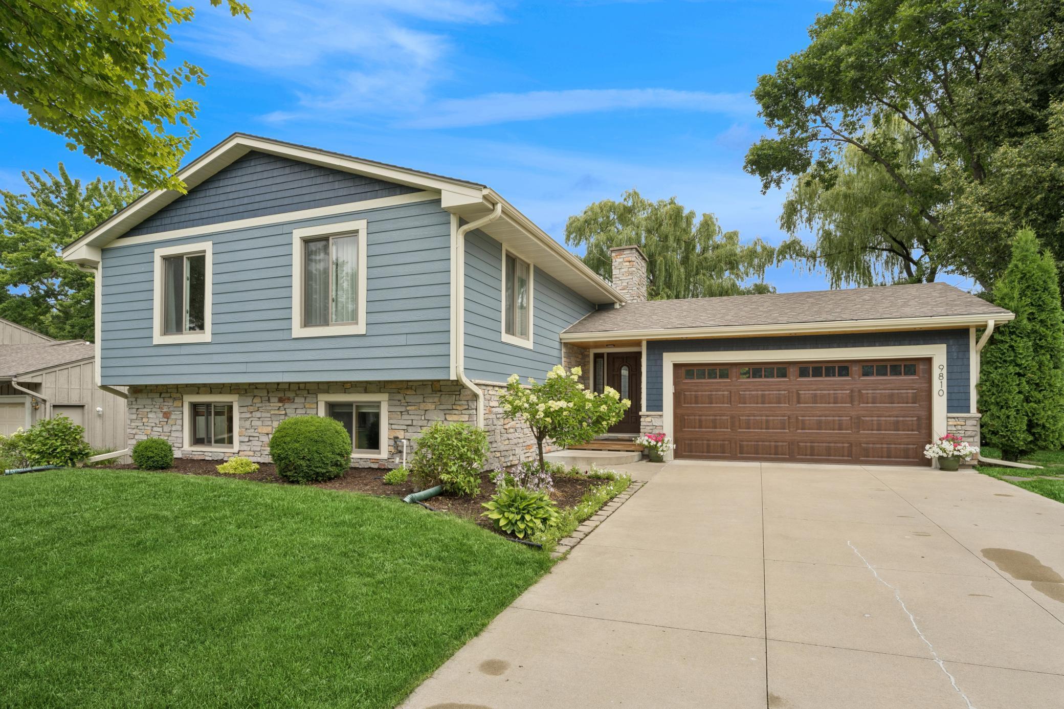 9810 Garrison Way  Eden Prairie MN 55347 photo