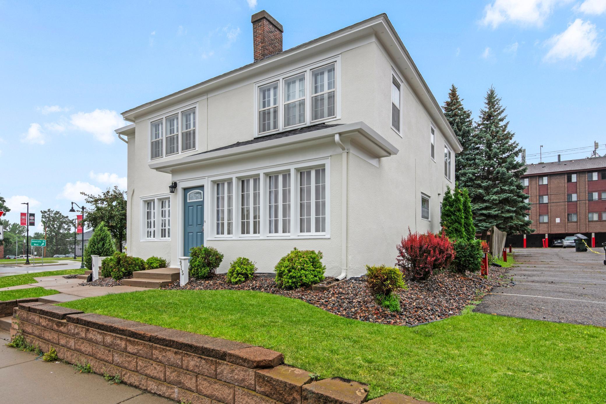 Property Photo: 917 5th Avenue S MN 56301