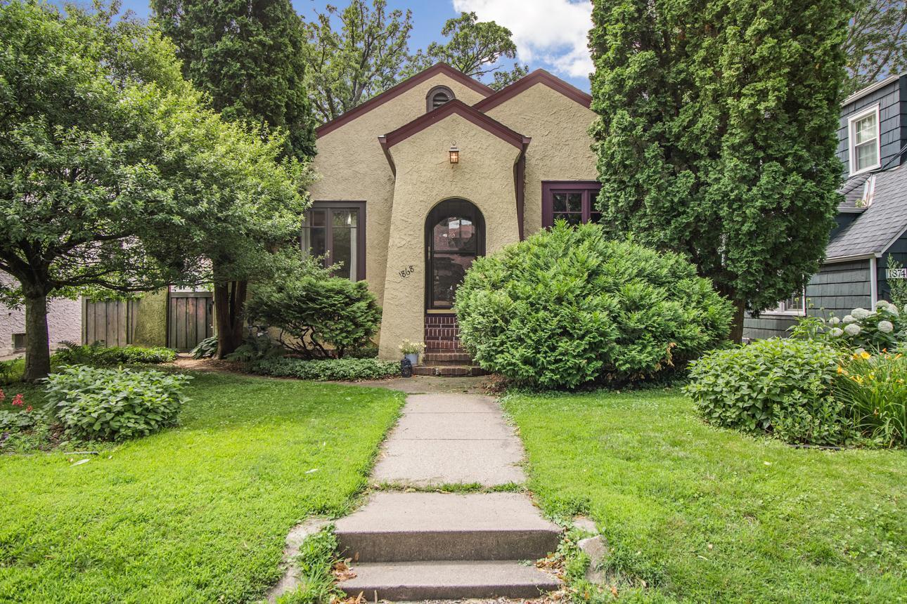 Property Photo: 1868 Juliet Avenue MN 55105