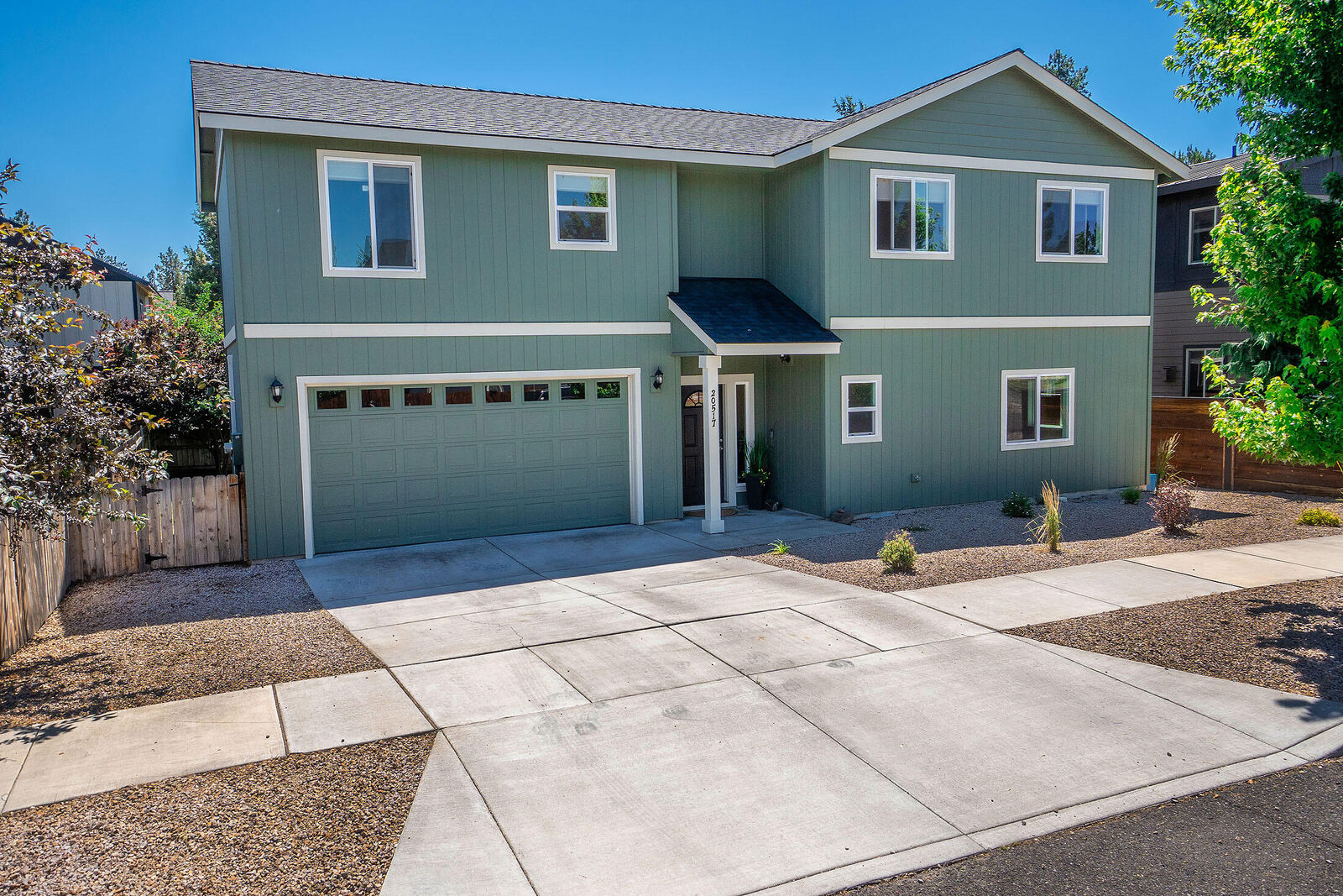 Property Photo: 20517 Dylan Loop OR 97702