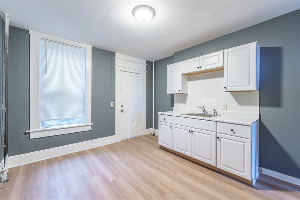 Property Photo: 173 Elm Street 1R MA 01040