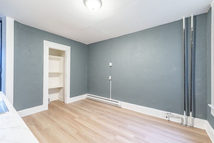 Property Photo:  173 Elm Street 1R  MA 01040 