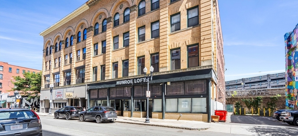 Property Photo:  49 Munroe St 306  MA 01901 