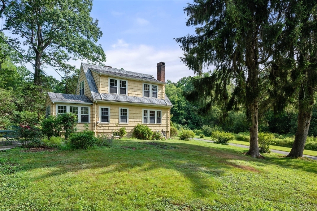 Property Photo: 134R Leonard Street MA 01930