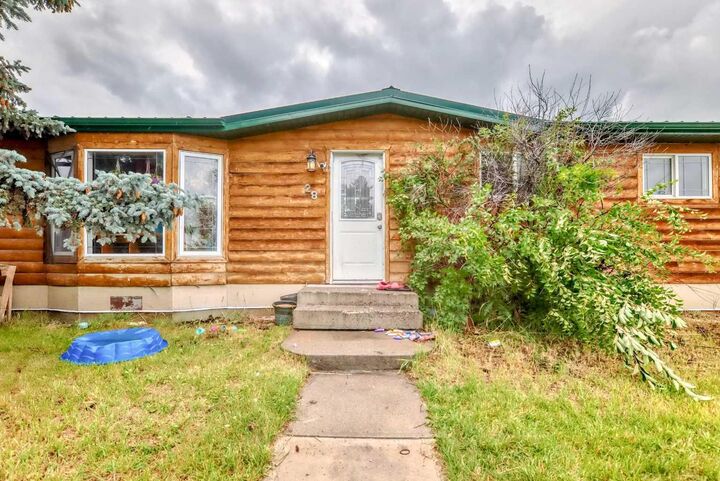 Property Photo: 28 Riley Street NE AB T1V 1G5