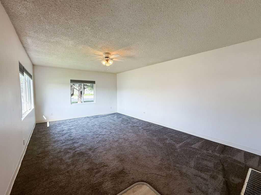 Property Photo: 101 Wanyandi Avenue AB T7V 1M6