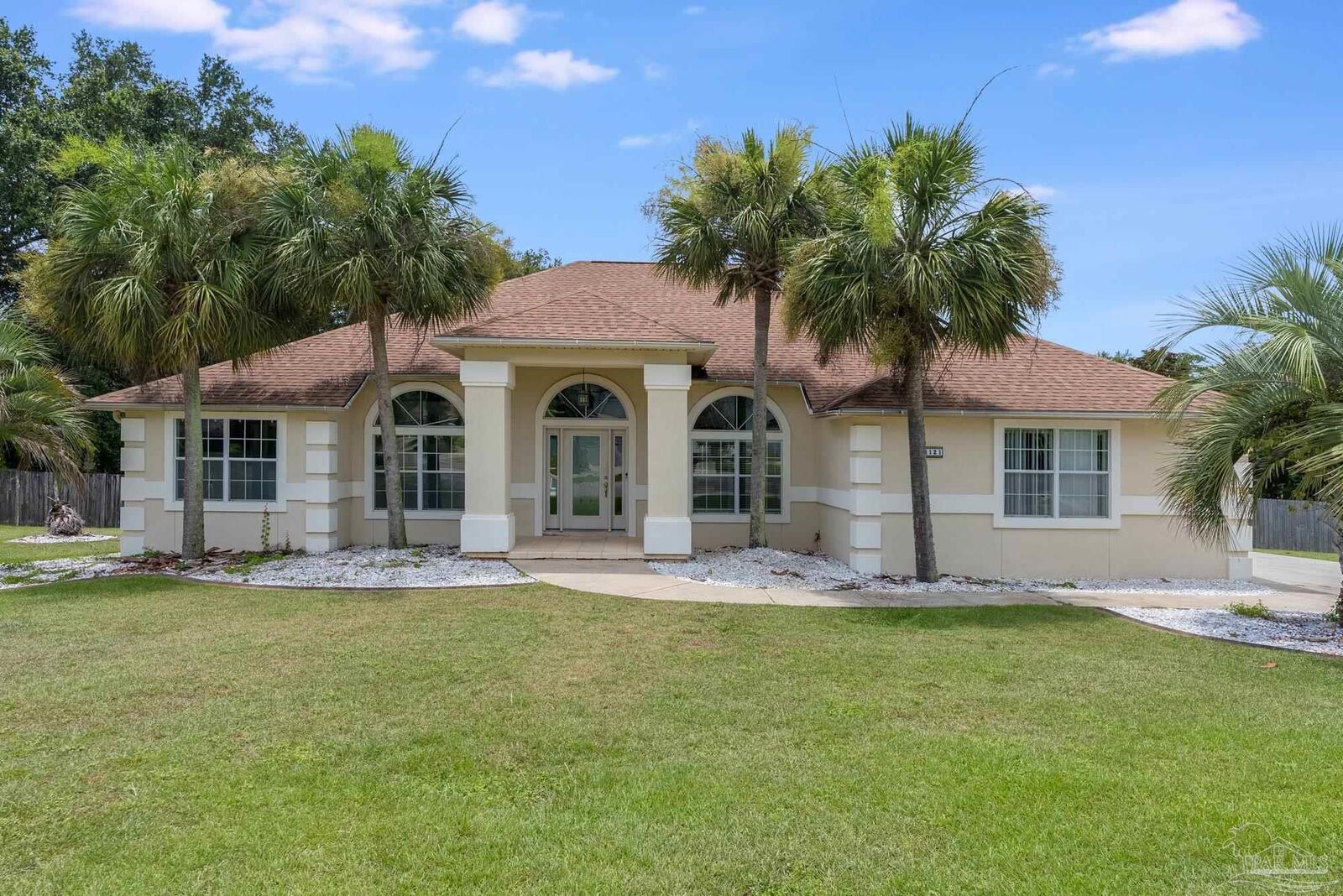Property Photo:  4121 Bamboo Dr  FL 32526 