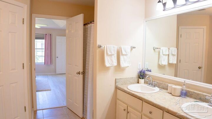 Property Photo: 2661 Hidden Estates Cir FL 32566