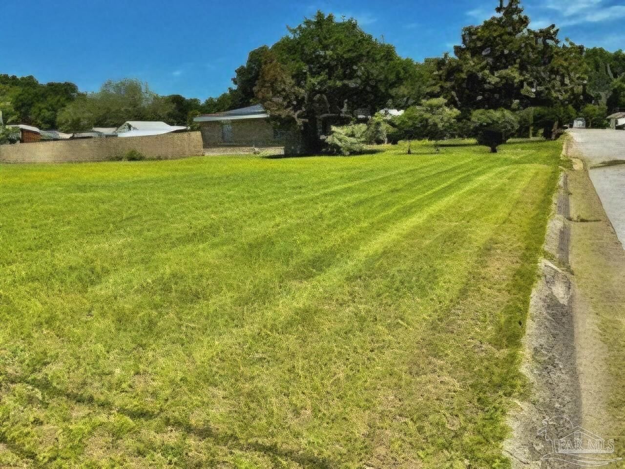 Property Photo: 7111 McAdam Ct FL 32504