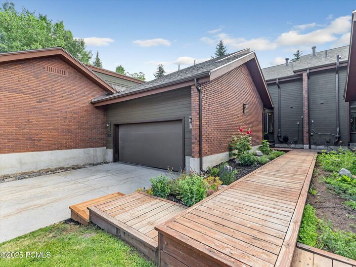 Property Photo: 1513 Meadow Loop Rd 3 UT 84098