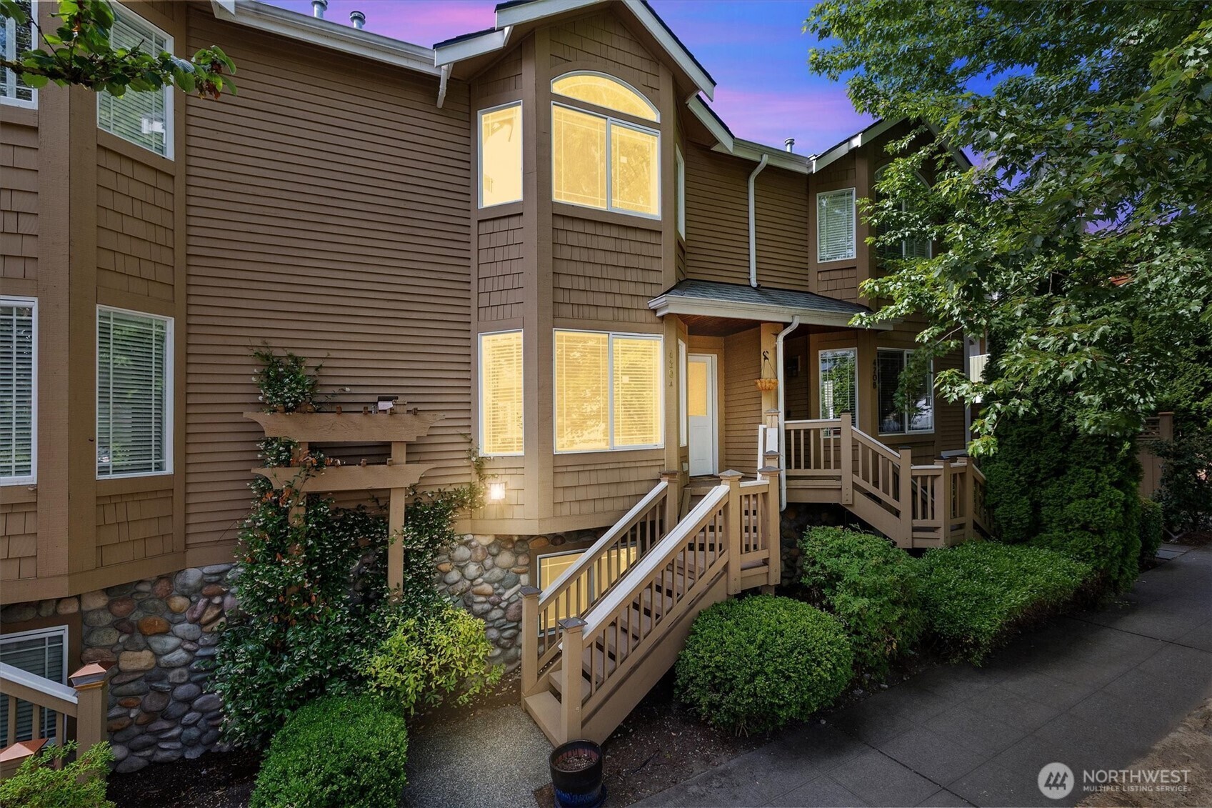 Property Photo: 420 NE Maple Leaf Place A WA 98115