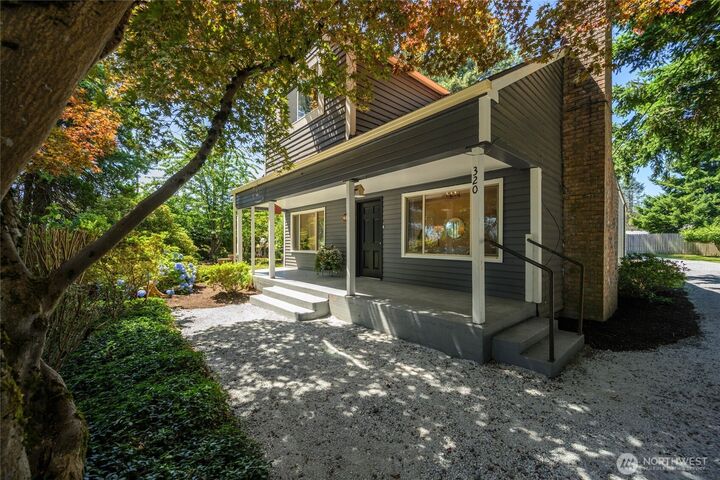 Property Photo:  320  Township Street  WA 98284 