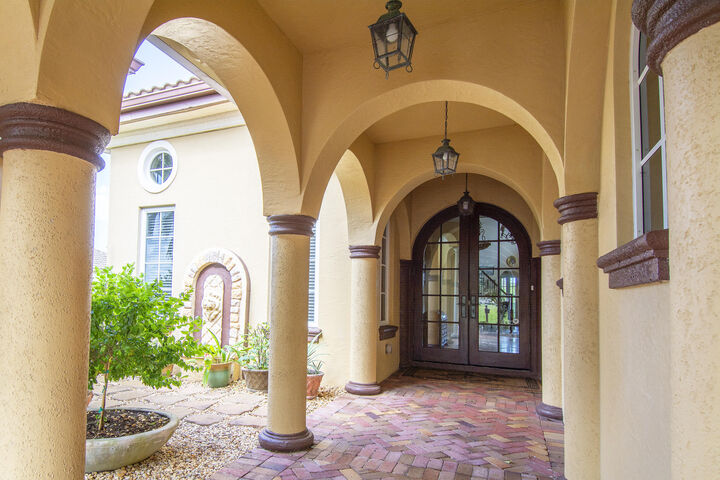 Property Photo:  143 SE Bella Strano  FL 34984 