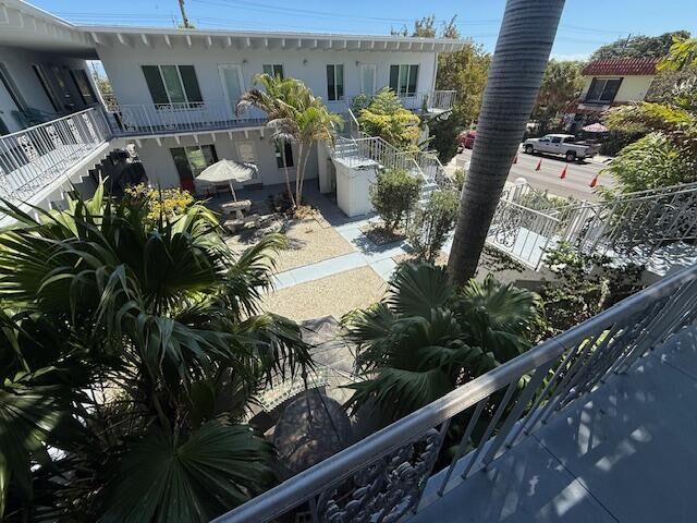 Property Photo:  1520 Lake 3B Avenue 3B  FL 33460 