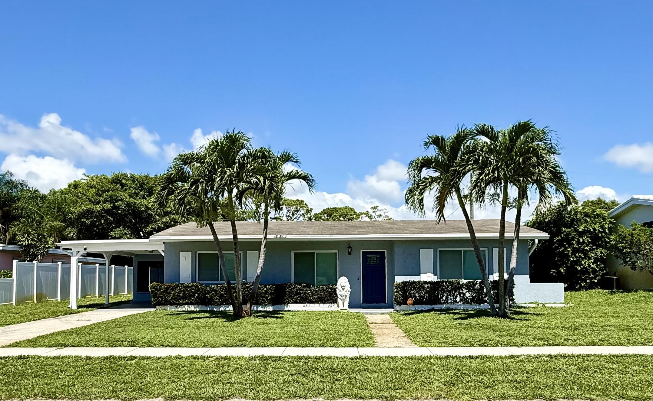Property Photo: 1615 Crest Drive FL 33461