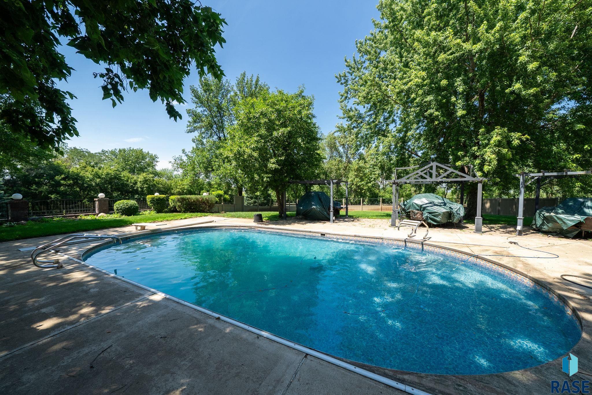 Property Photo: 25463 473rd Ave SD 57003