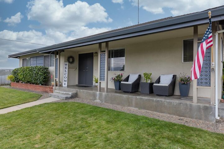 Property Photo: 808 Saratoga Drive CA 93906