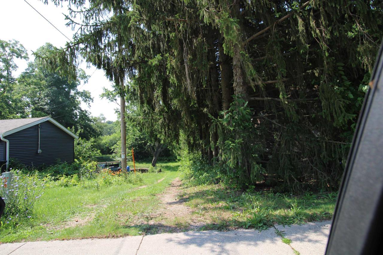Property Photo: 622 Cranston Road WI 53511