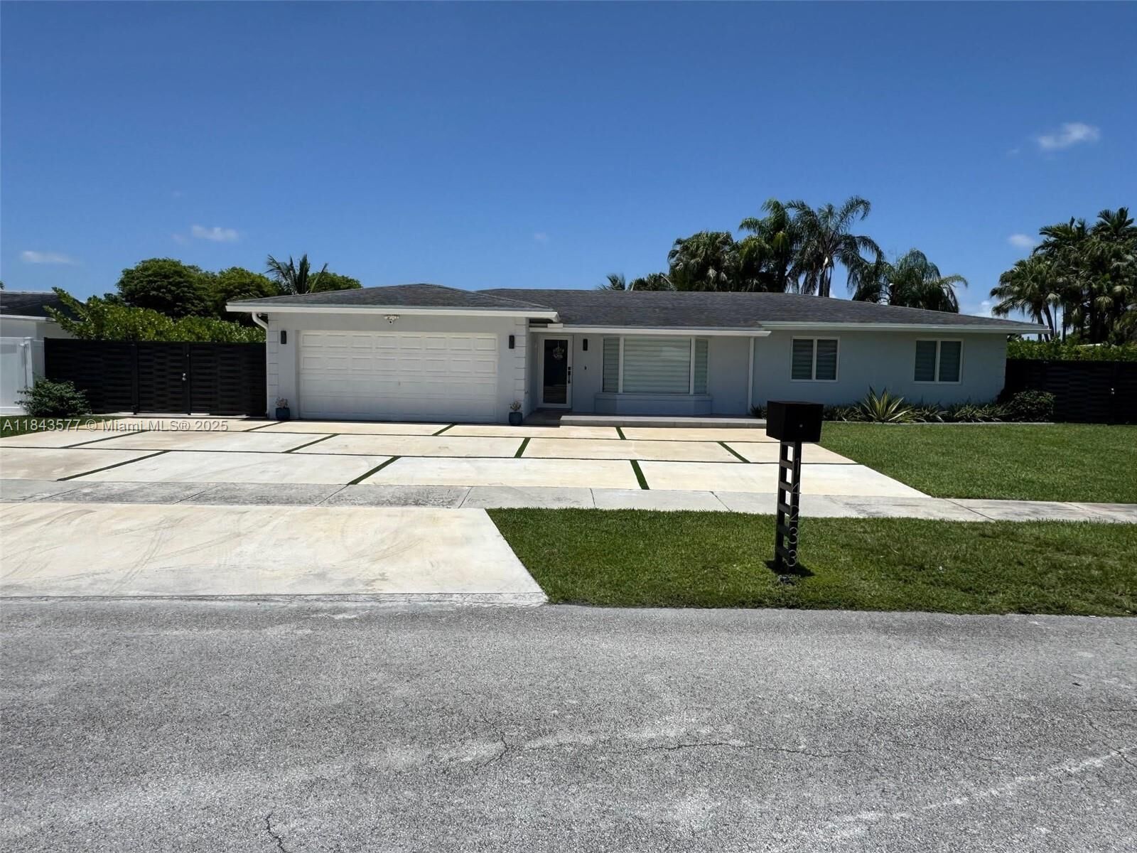 Property Photo:  14233 SW 76th St  FL 33183 