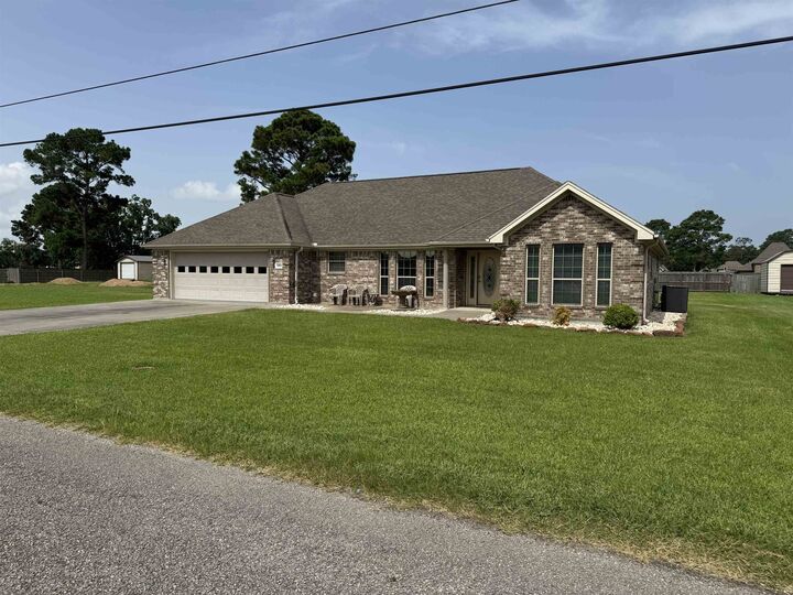 Property Photo:  290 Tyler Dr  TX 77630 