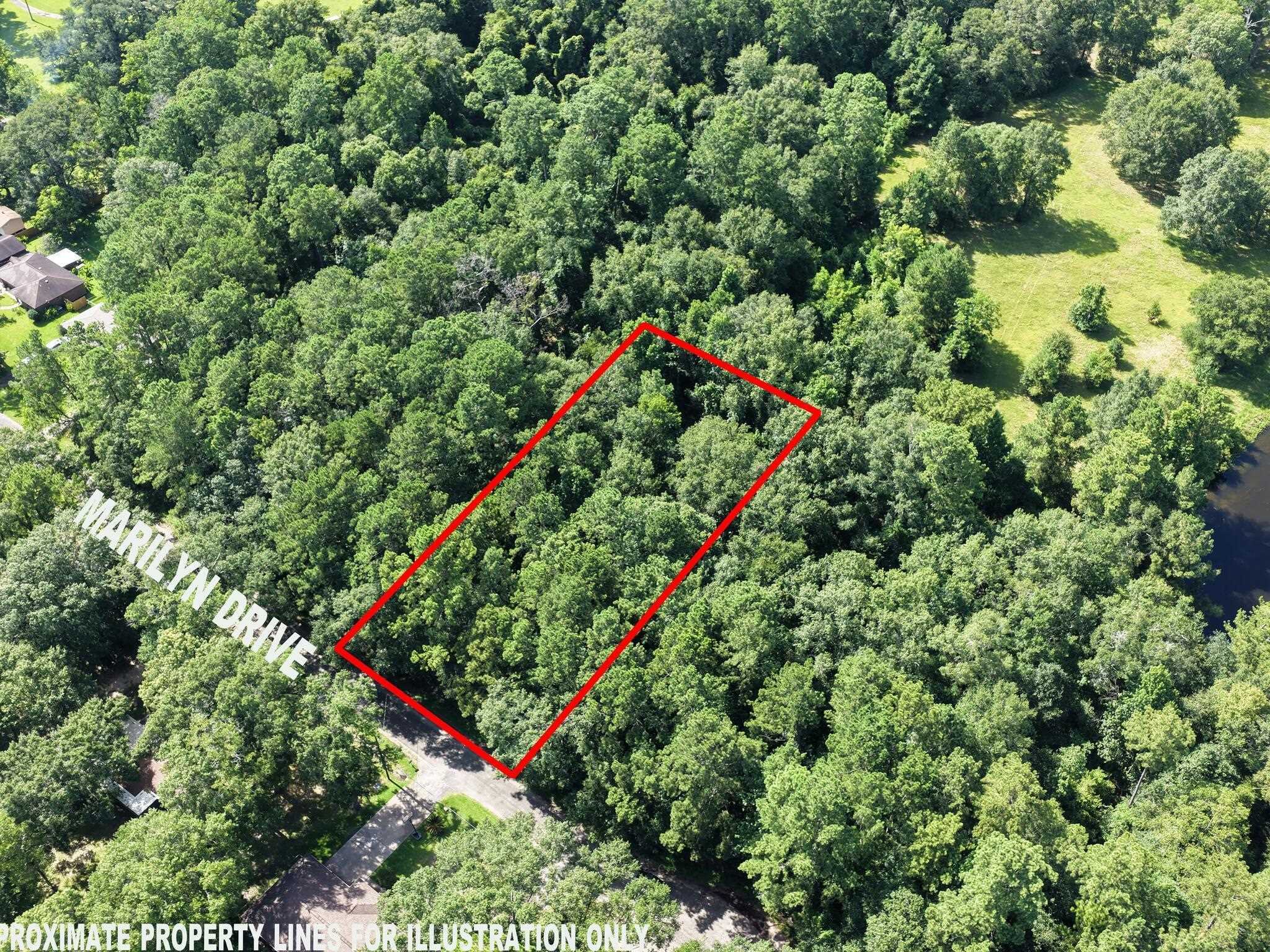 Property Photo: 137 Marilyn TX 77657