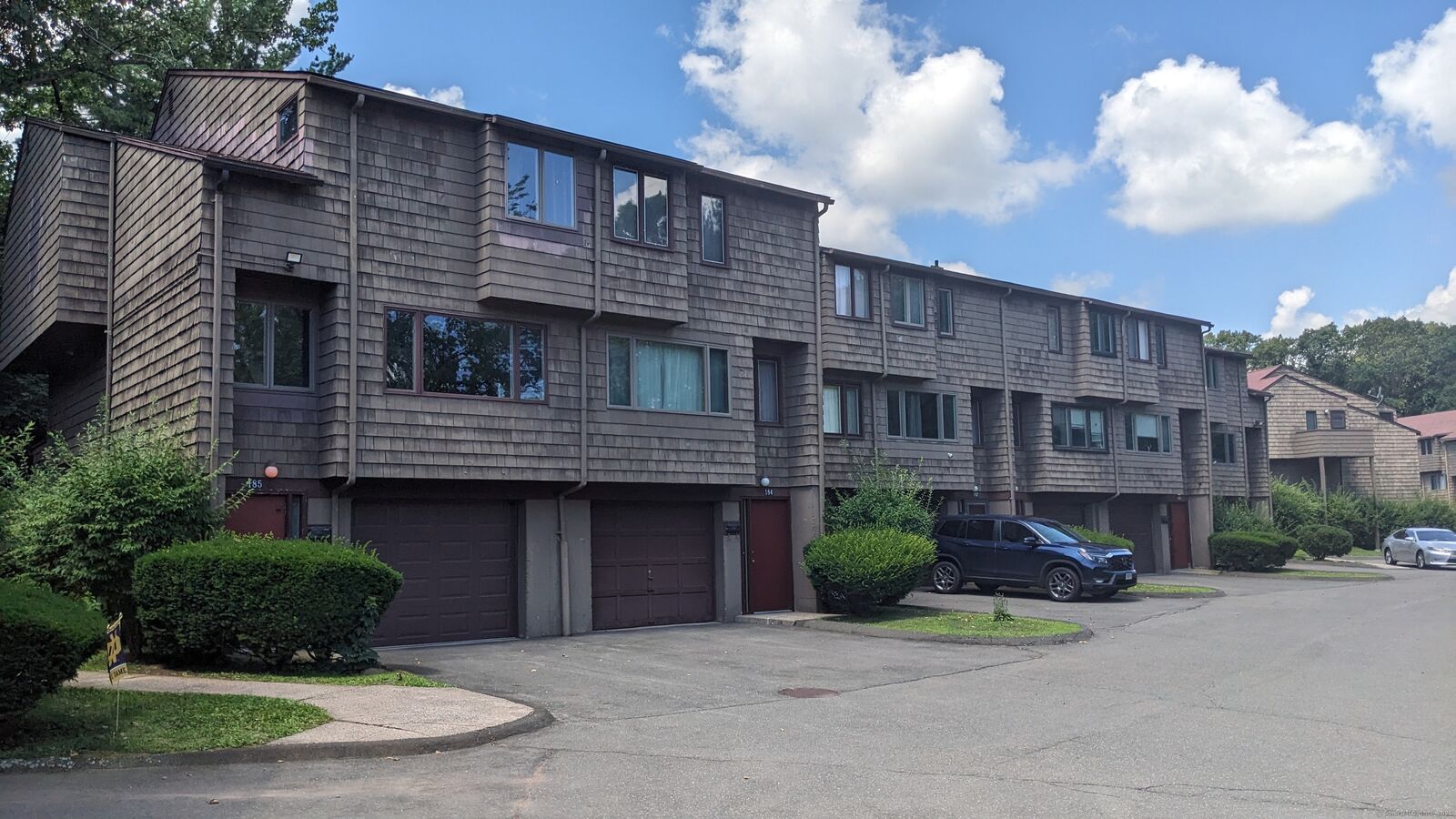 Property Photo:  184 Towne House Road 184  CT 06518 