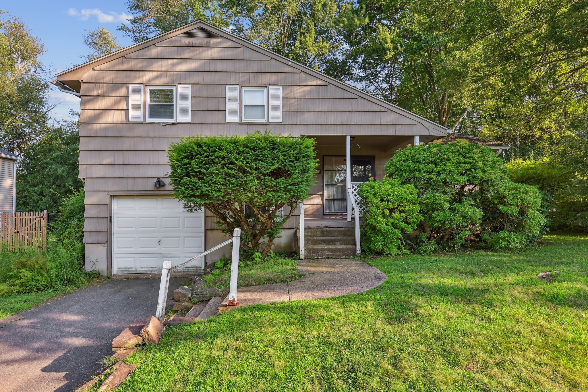 Property Photo: 25 Hilldale Road CT 06117