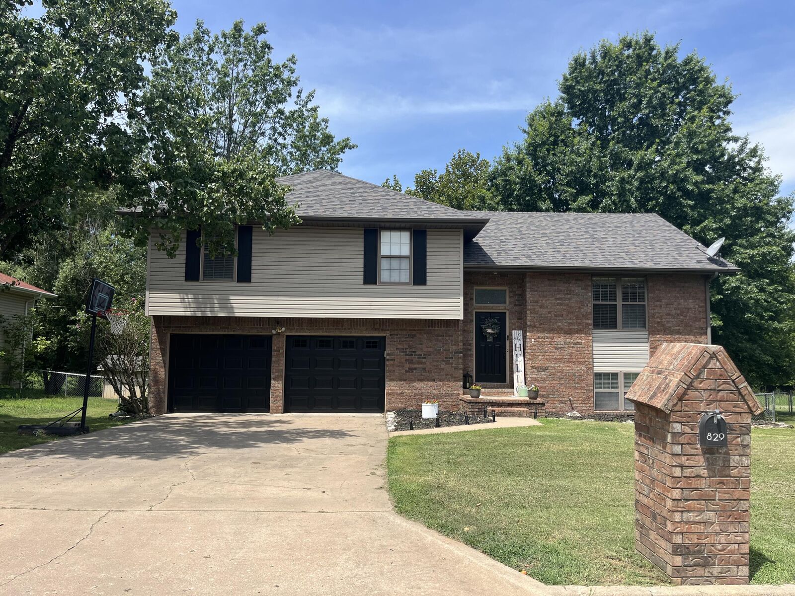 Property Photo:  829 Rosemary Avenue  MO 65605 