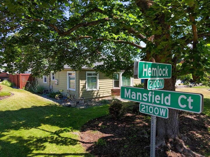 Property Photo: 2118 N Hemlock St WA 99205