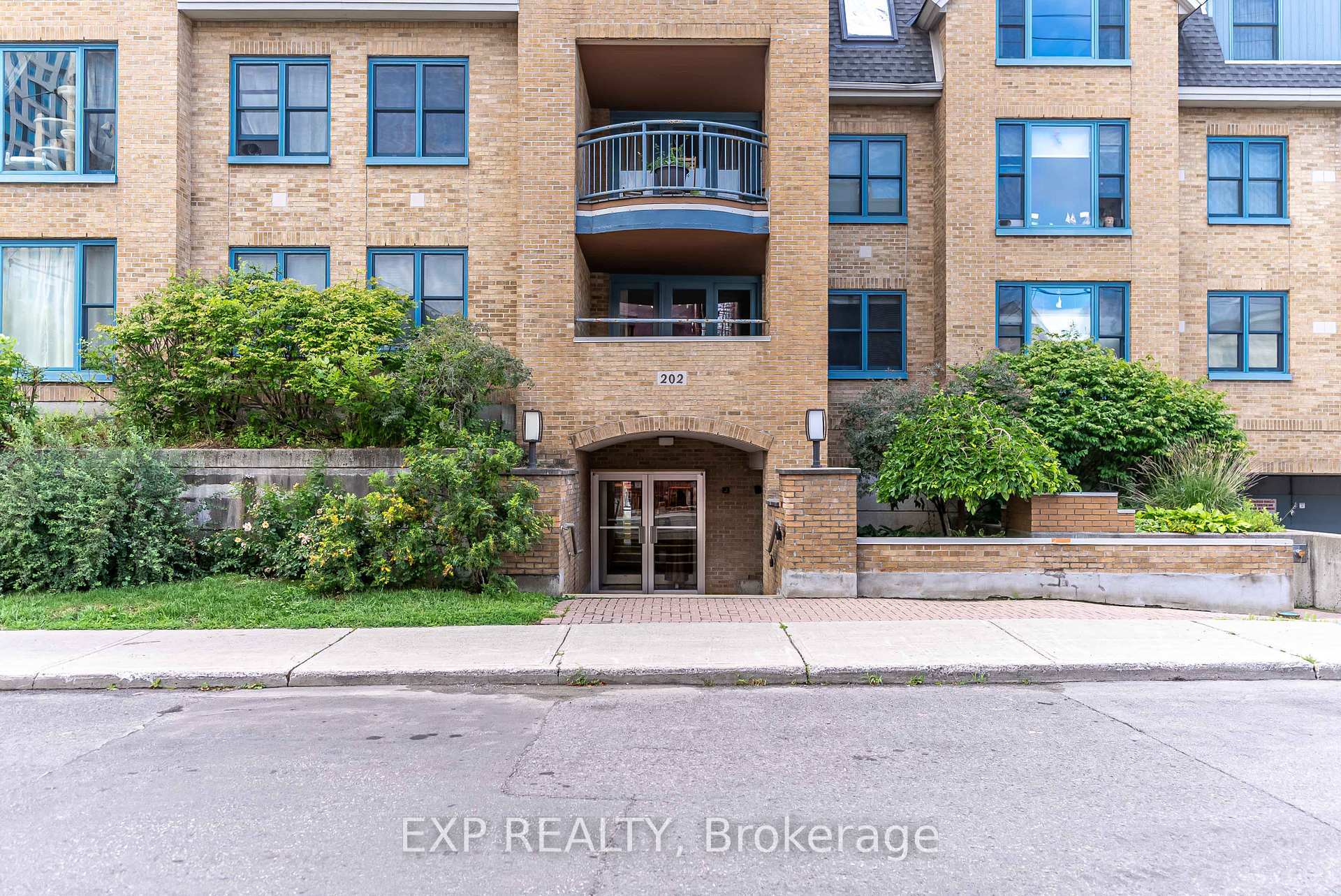 Property Photo: 202 Hinchey Avenue 211 ON K1Y 1L7