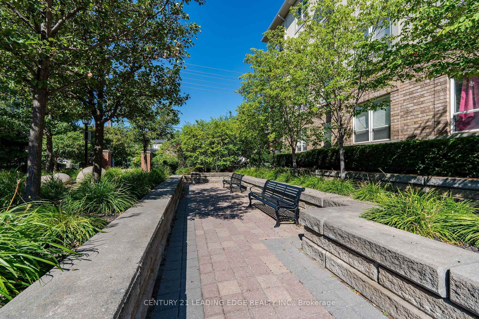 Photo de la propriété: 60 Mendelssohn Street 213 ON M1L 0G9