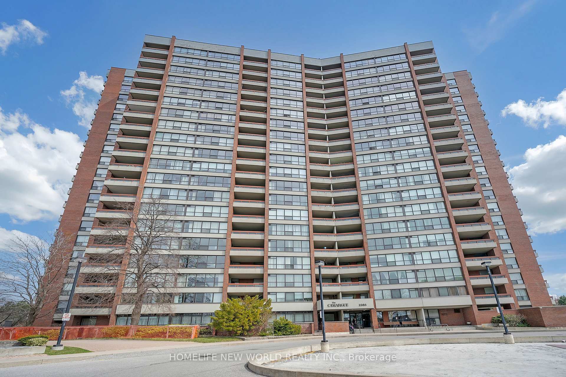 Property Photo: 2365 Kennedy Road 1612 ON M1T 3S6