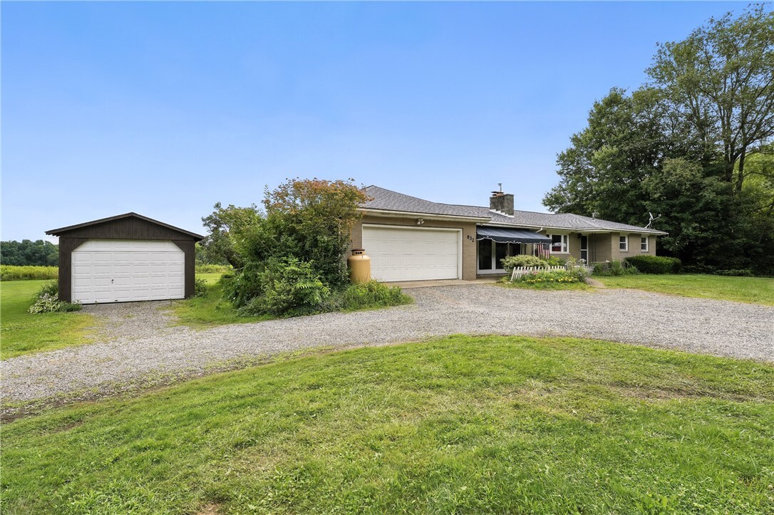 Property Photo: 832 Clarksville Rd. PA 16137