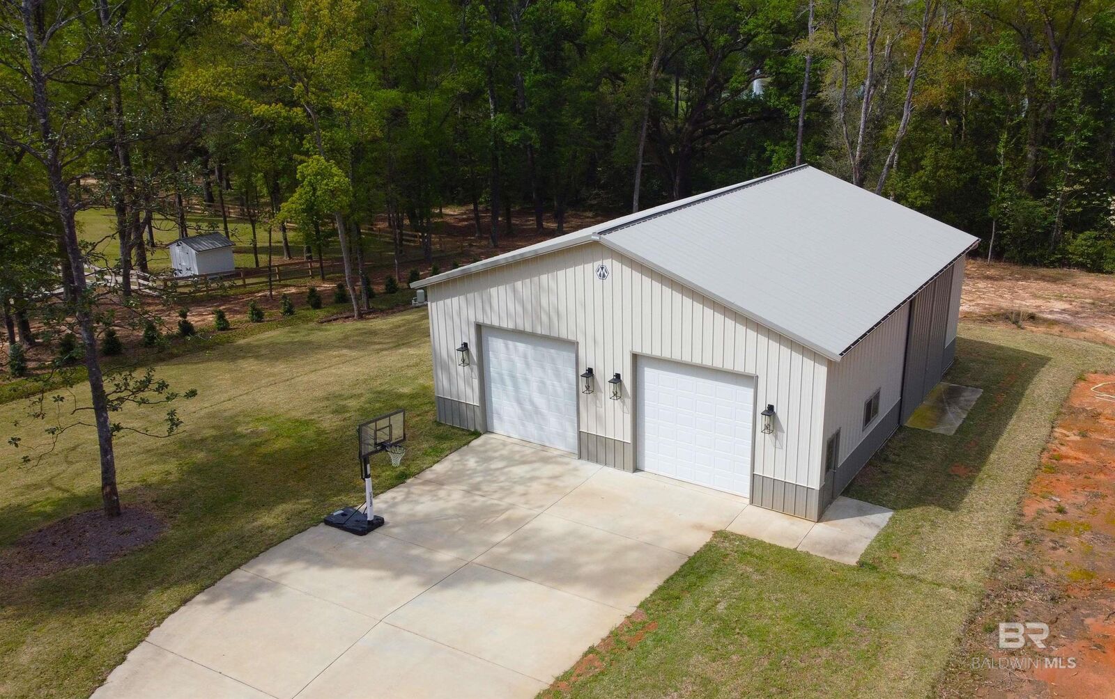 Property Photo: 22113 S Jubilee Place AL 36532