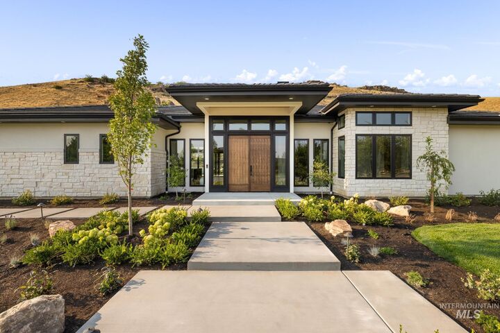 243 N Burgundy Rose Lane  Boise ID 83712 photo